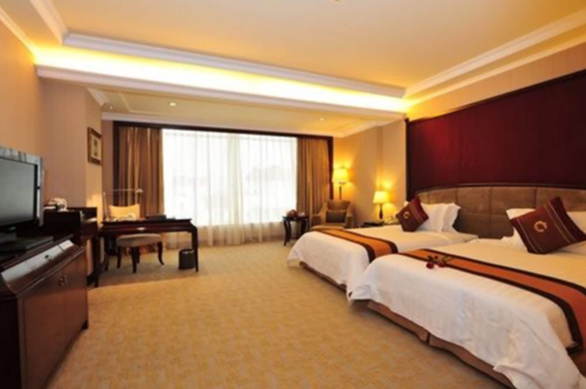 The Royal Marina Plaza Hotel Гуанчжоу Экстерьер фото