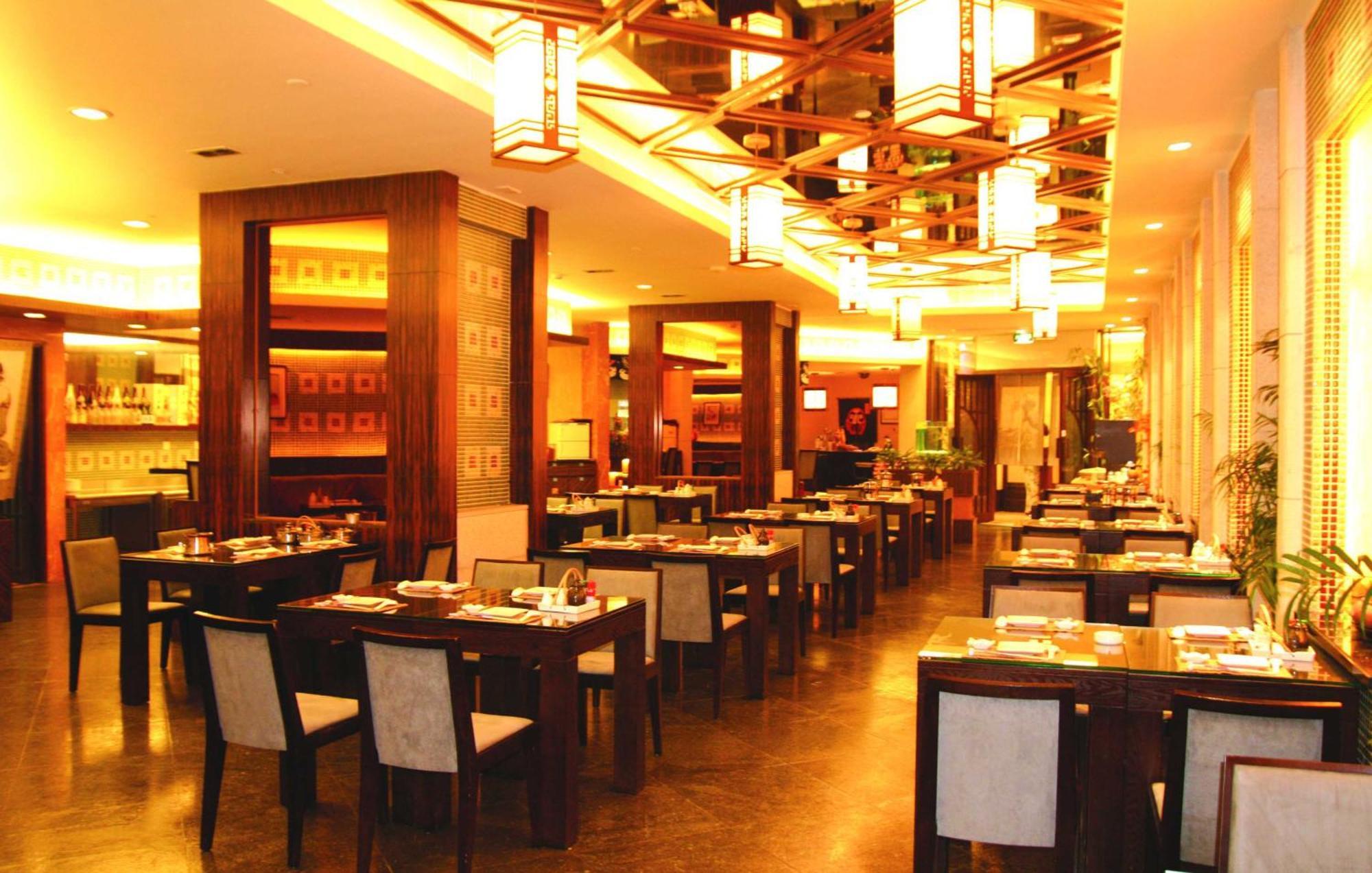 The Royal Marina Plaza Hotel Гуанчжоу Ресторан фото