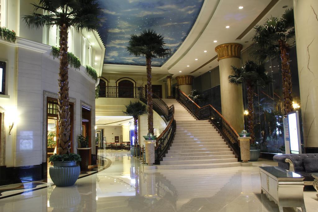The Royal Marina Plaza Hotel Гуанчжоу Экстерьер фото