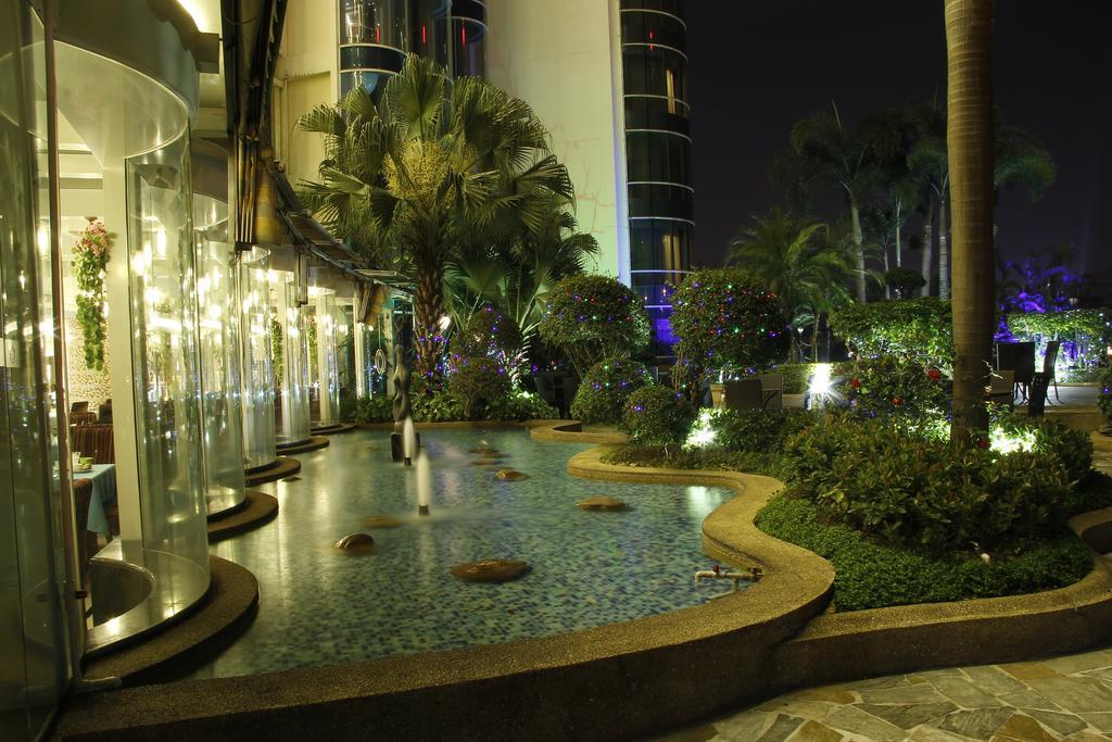 The Royal Marina Plaza Hotel Гуанчжоу Экстерьер фото