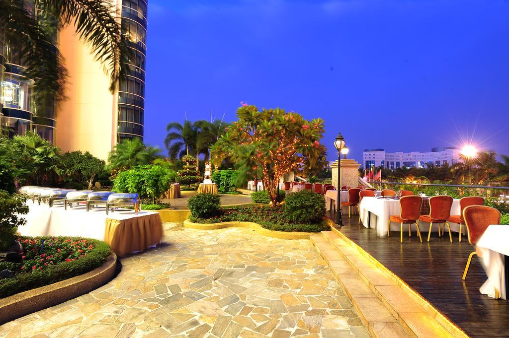 The Royal Marina Plaza Hotel Гуанчжоу Экстерьер фото
