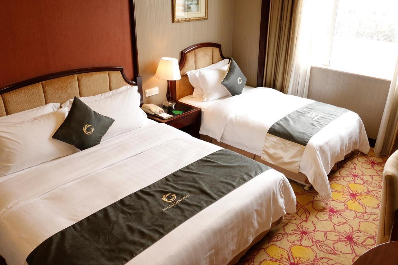 The Royal Marina Plaza Hotel Гуанчжоу Экстерьер фото